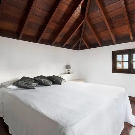 La Relva - Terraza Y Jacuzzi 度假居 阿德耶