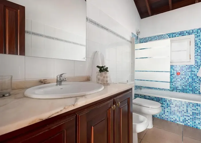 La Relva - Terraza Y Jacuzzi Holiday home *